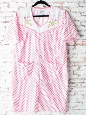 Vintage Casual Nights Pink Polka Dot House Dress Robe Embroidered Floral Large